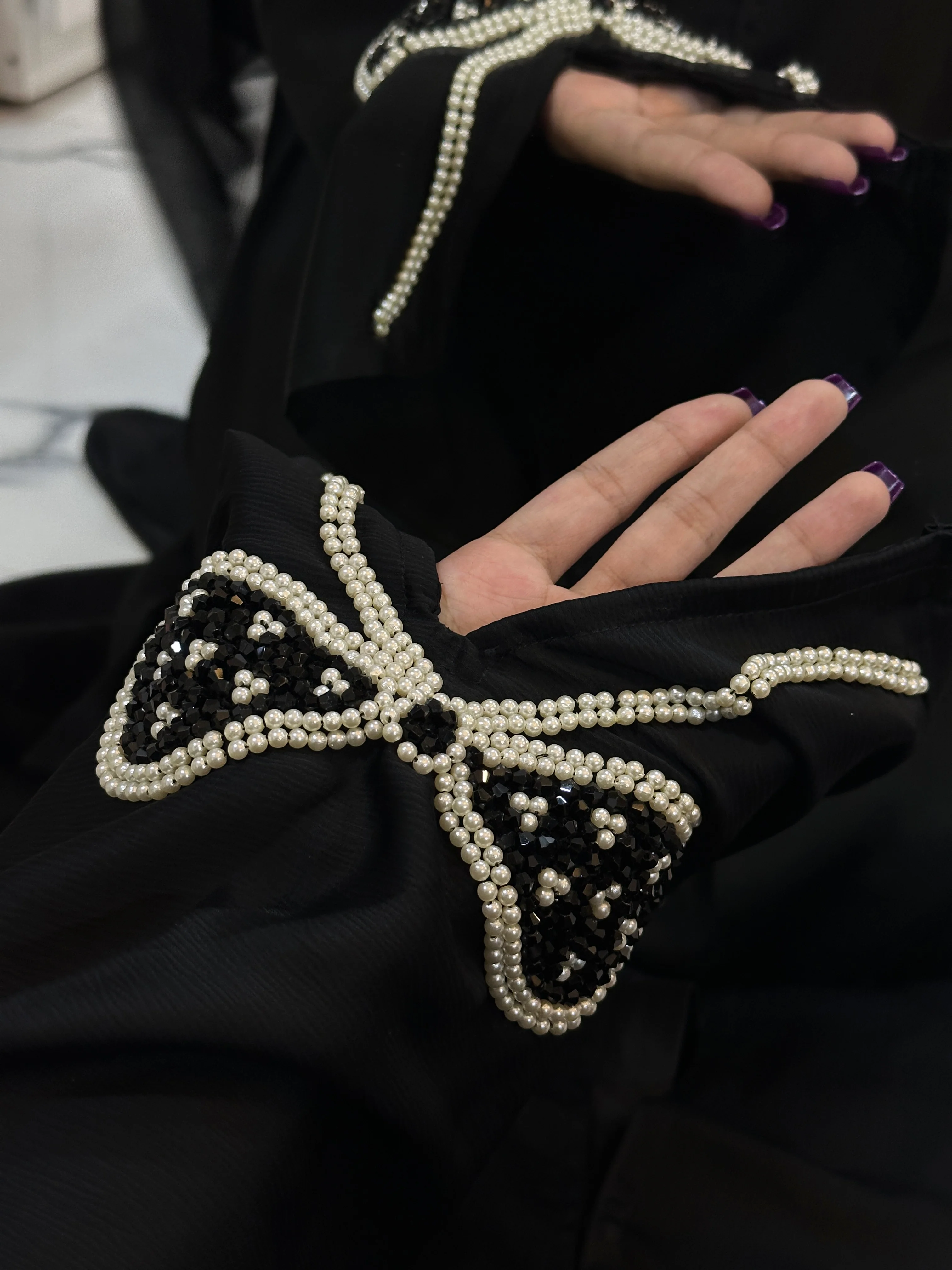Luxurious Bow Abaya - Perfect For Party Wear - Image 3