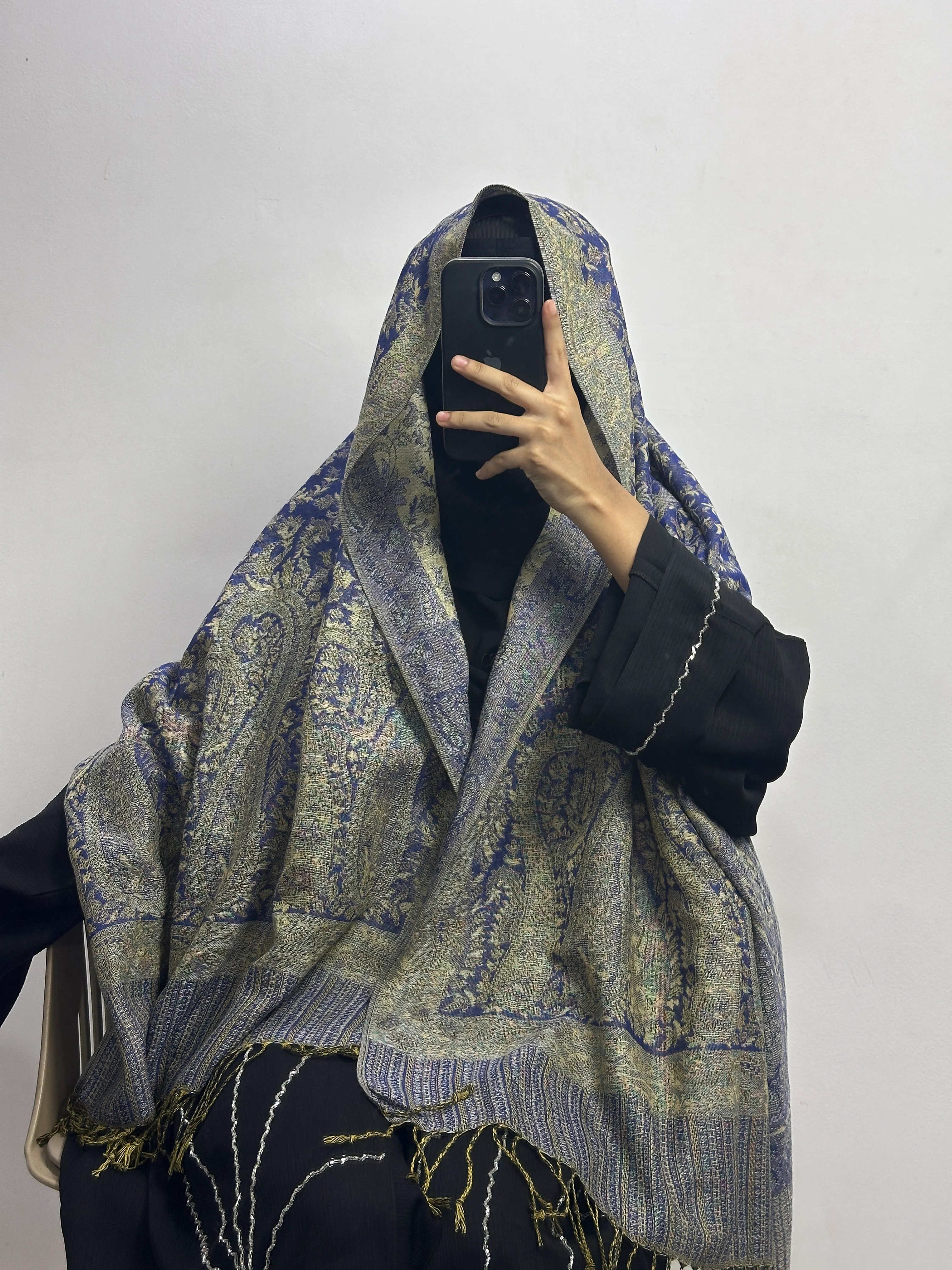 Luxury pashmina shawl