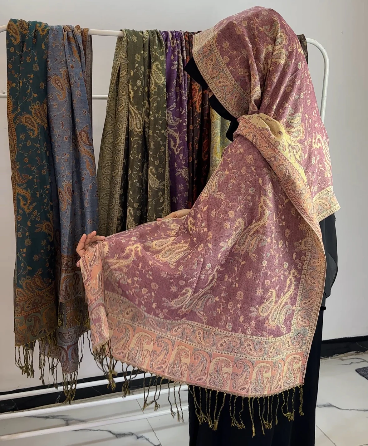 Luxury pashmina shawl - Pink - Image 2