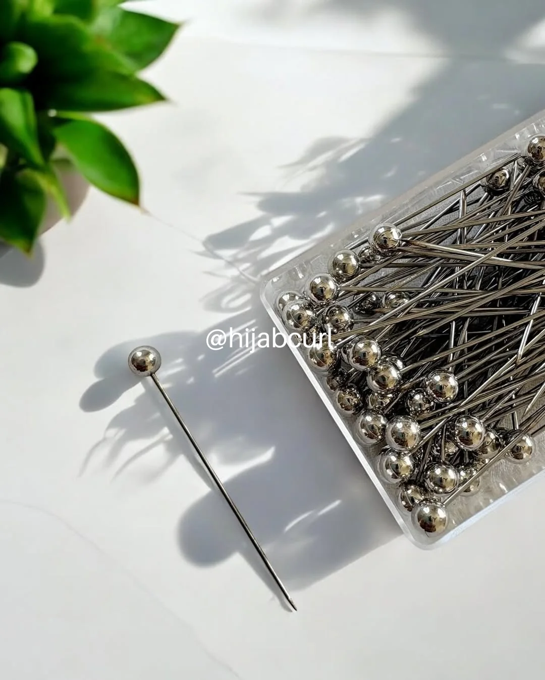 Pin Box - Pack of 100 pins - Image 4