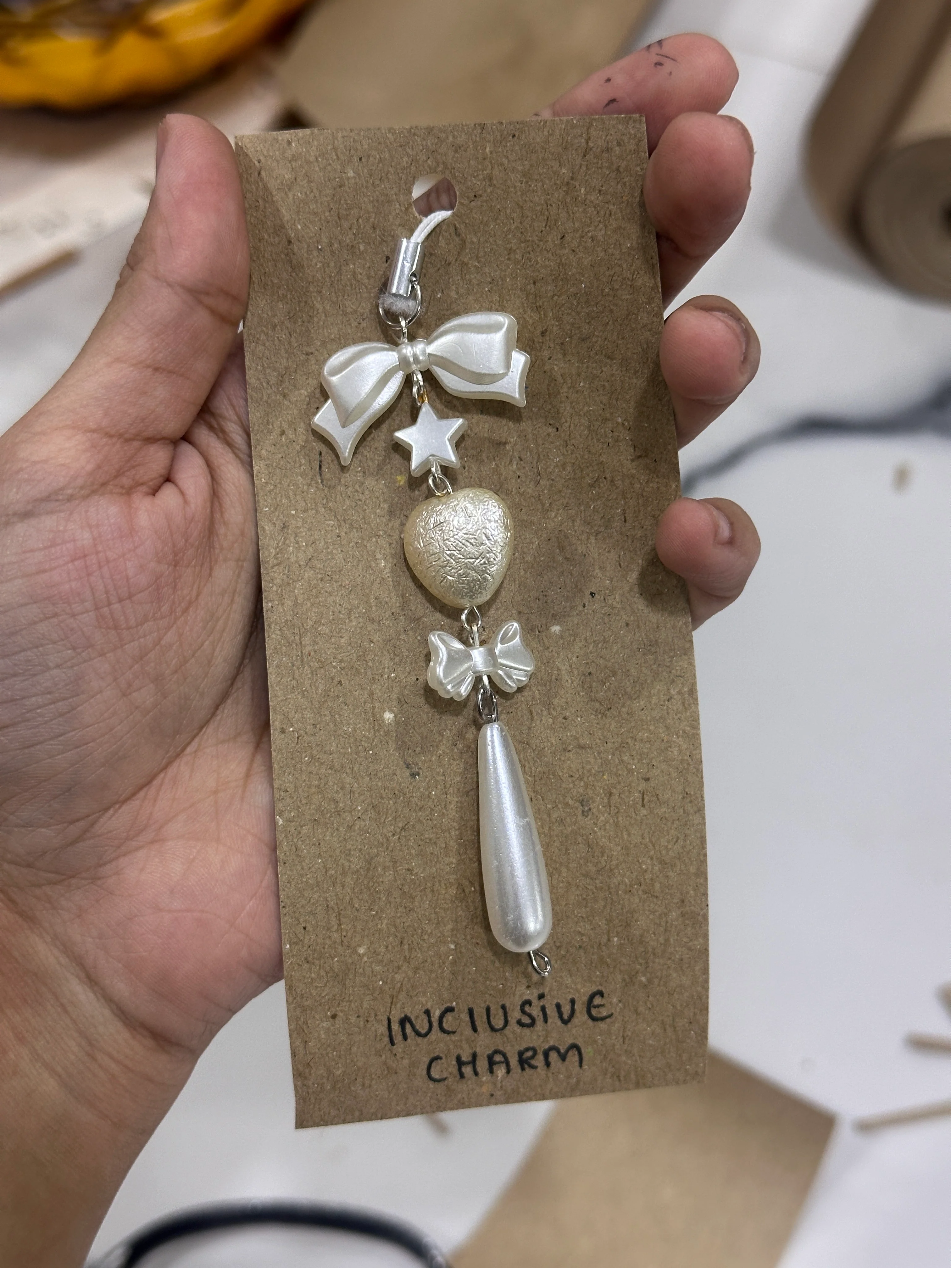 Royal white charm